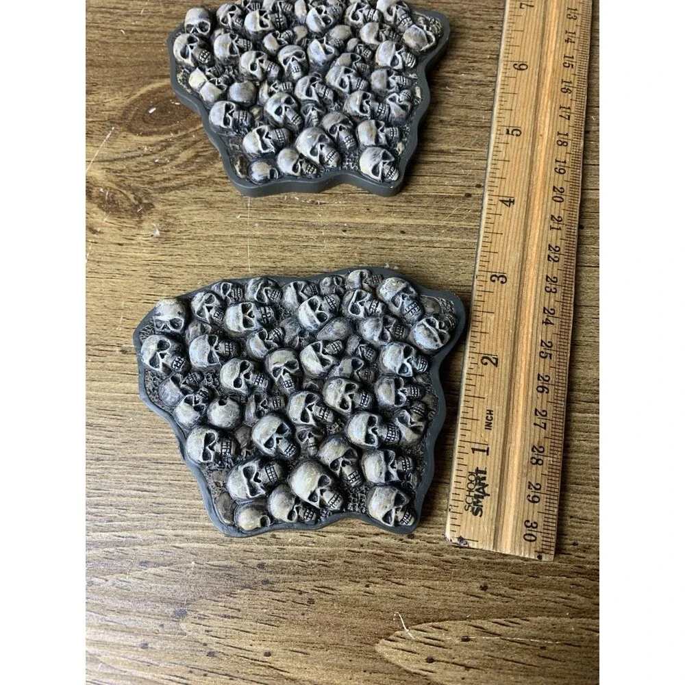 Dept 56 Halloween Village Accessories Set of 2 Road Kill Curve MIP 6010467